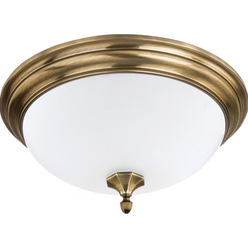 alacsony belmagassag antik rez mennyezeti lampa elegans feher uvegburas nappali polgari villa lepcsohaz konyha etkezo vilagitas.jpg